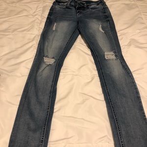 Maurices  SMALL REGULAR Jeggings REG WASH w HOLES